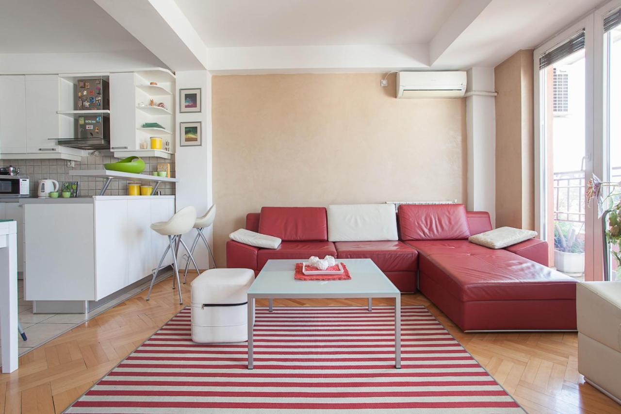 Red Apartment Skopje Exterior photo